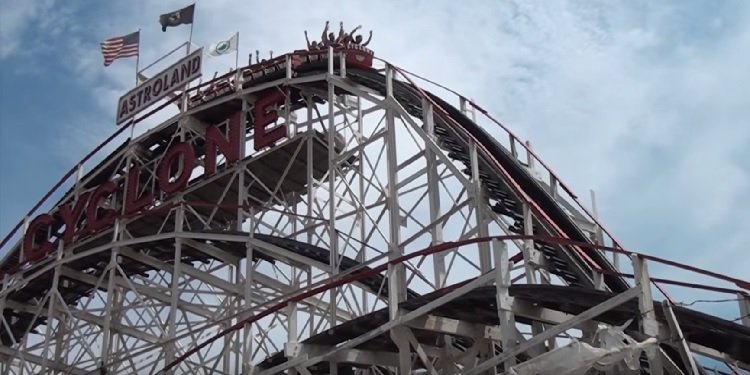 POV Video of Coney Island's Cyclone!