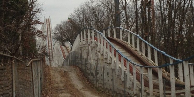 Behind-the-Scenes at Six Flags St. Louis!