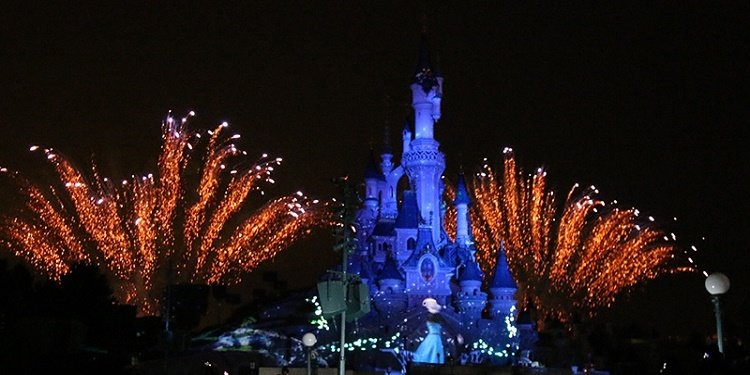 Aaron's Grand European Tour: Paris Disney!