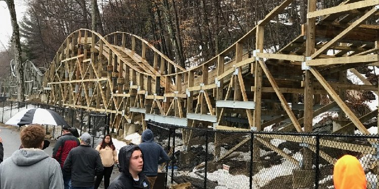 Construction Tour of Lake Compounce!