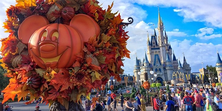 Mickey's Not So Scary Halloween Party!