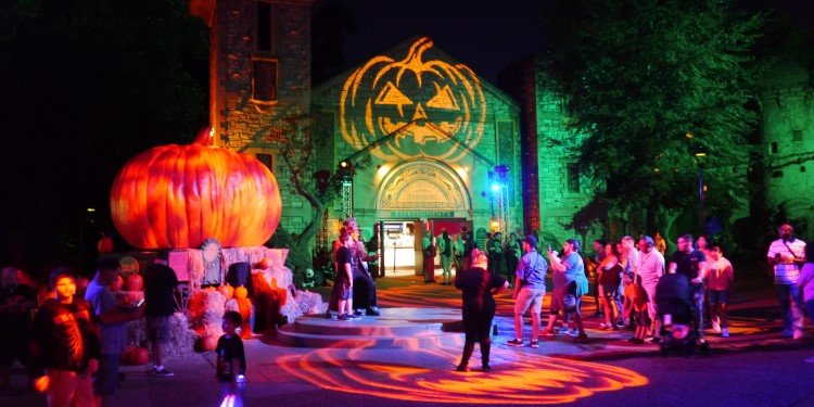 Howl-o-Scream at Busch Gardens Williamsburg!