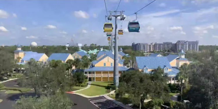 POV Video of the Disney Skyliner!