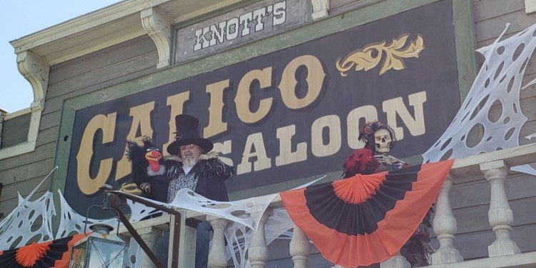 Enjoy a Taste of  Fall-o-Ween at Knott's!