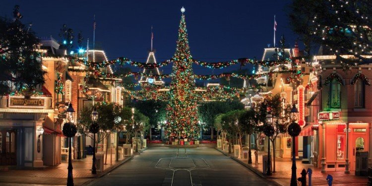 Disney Merriest Nites Coming to Disneyland!